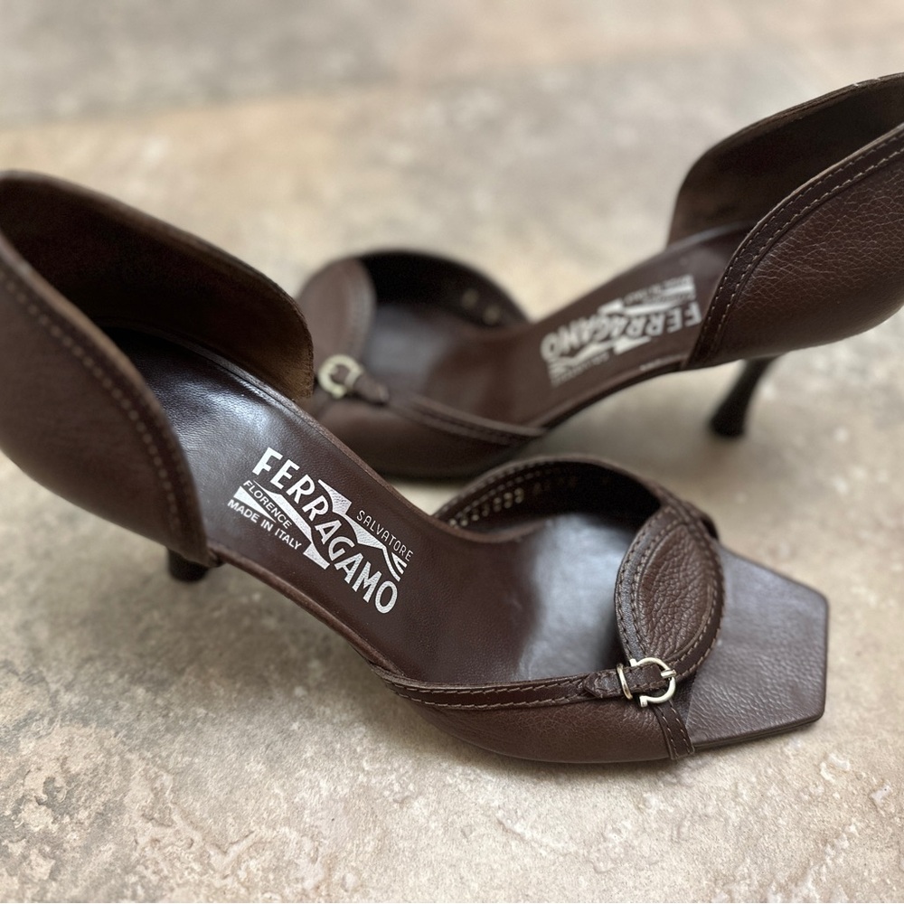 Salvatore Ferragamo Brown Leather Heel Shoes Buckle